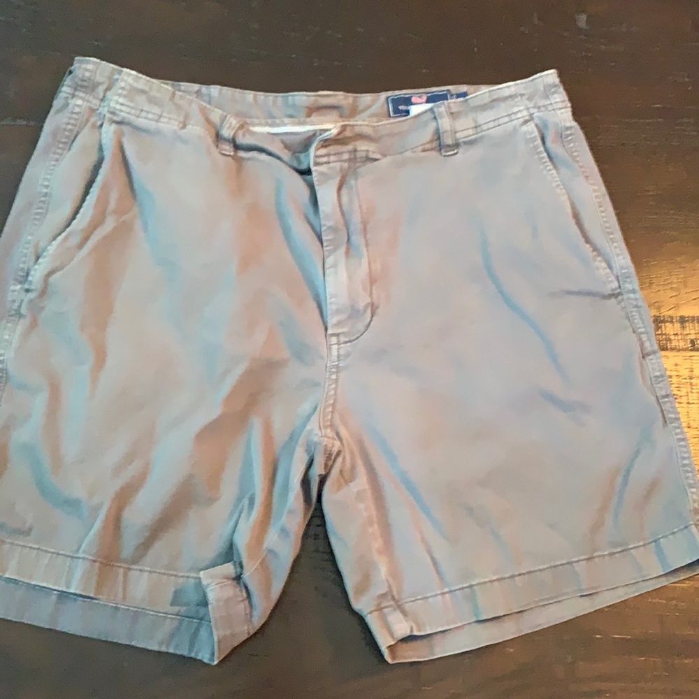 Vineyard vines island shorts 7”